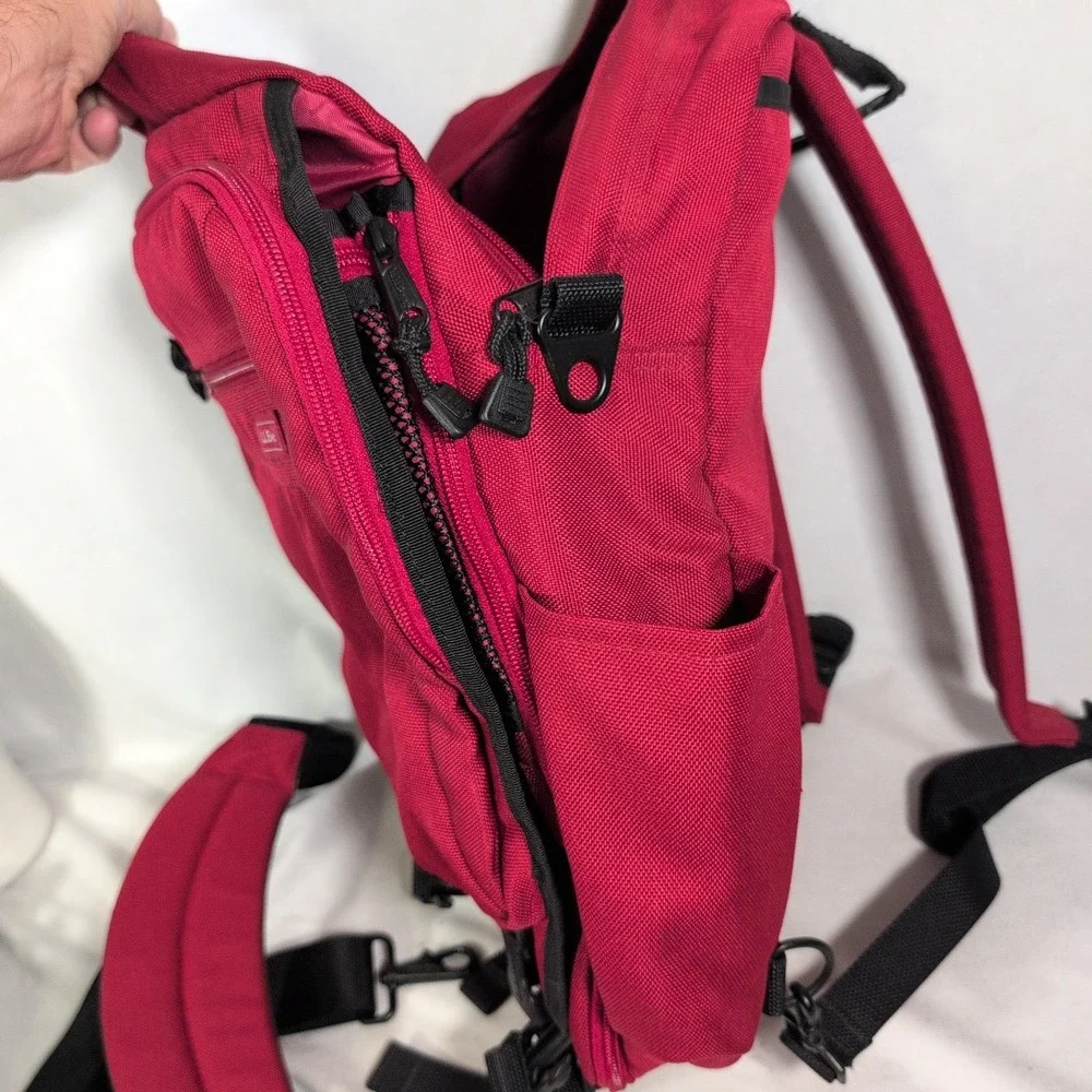 LL Bean 0NDR7 Deluxe Book Satchel Comfort Carry Laptop Travel Backpack Red